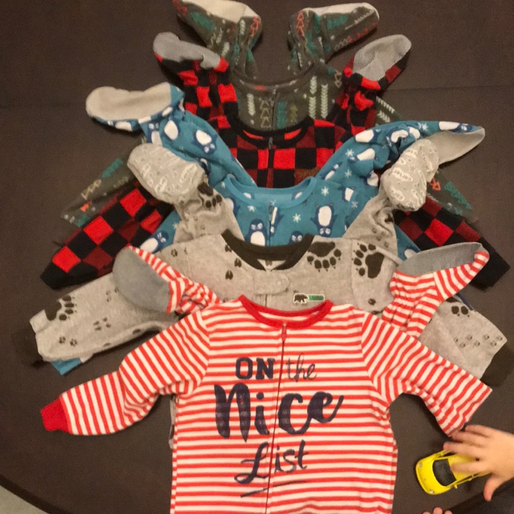 2T OshKosh & Carter’s Fleece PJs Bundle